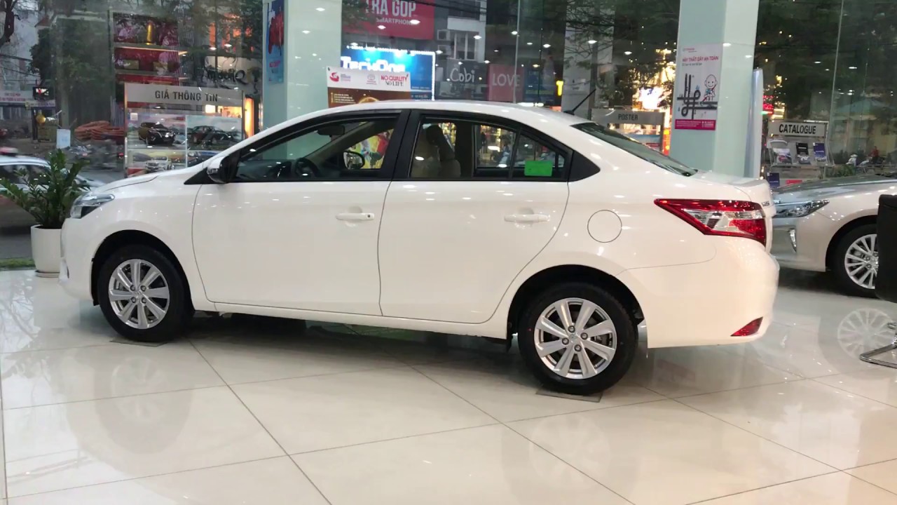 Toyota Vios số sàn màu trắng nhiều quà tặng giá bán cực tốt